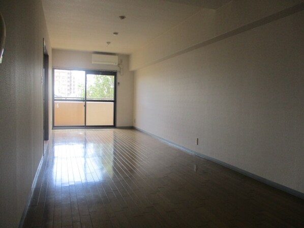 メゾン・ド・姫路野里の物件内観写真